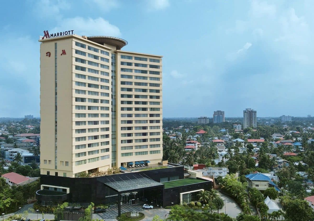 Kochi Marriott celebrates Its 10th anniversary - Hotelier India